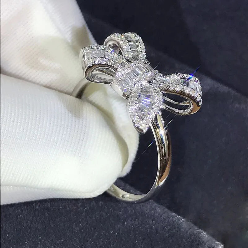 Sparkling Bow Knot Ring