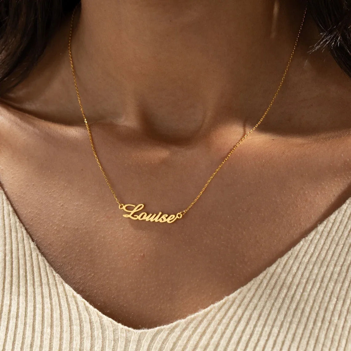 Personalized Name Necklace – A Timeless Treasure